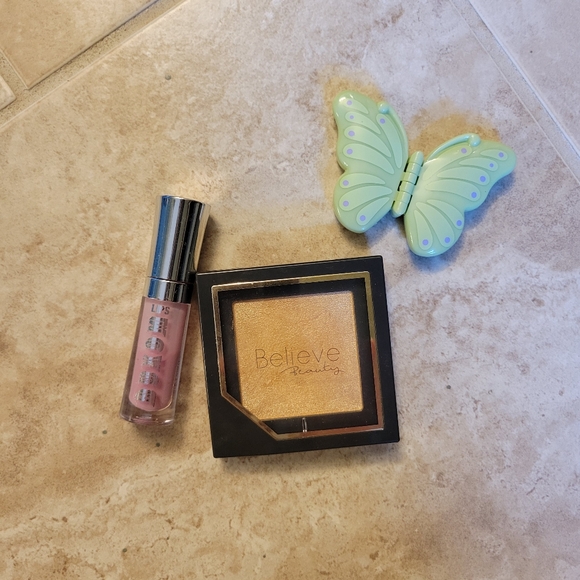 Whimsigoth Makeup Set - Picture 1 of 2